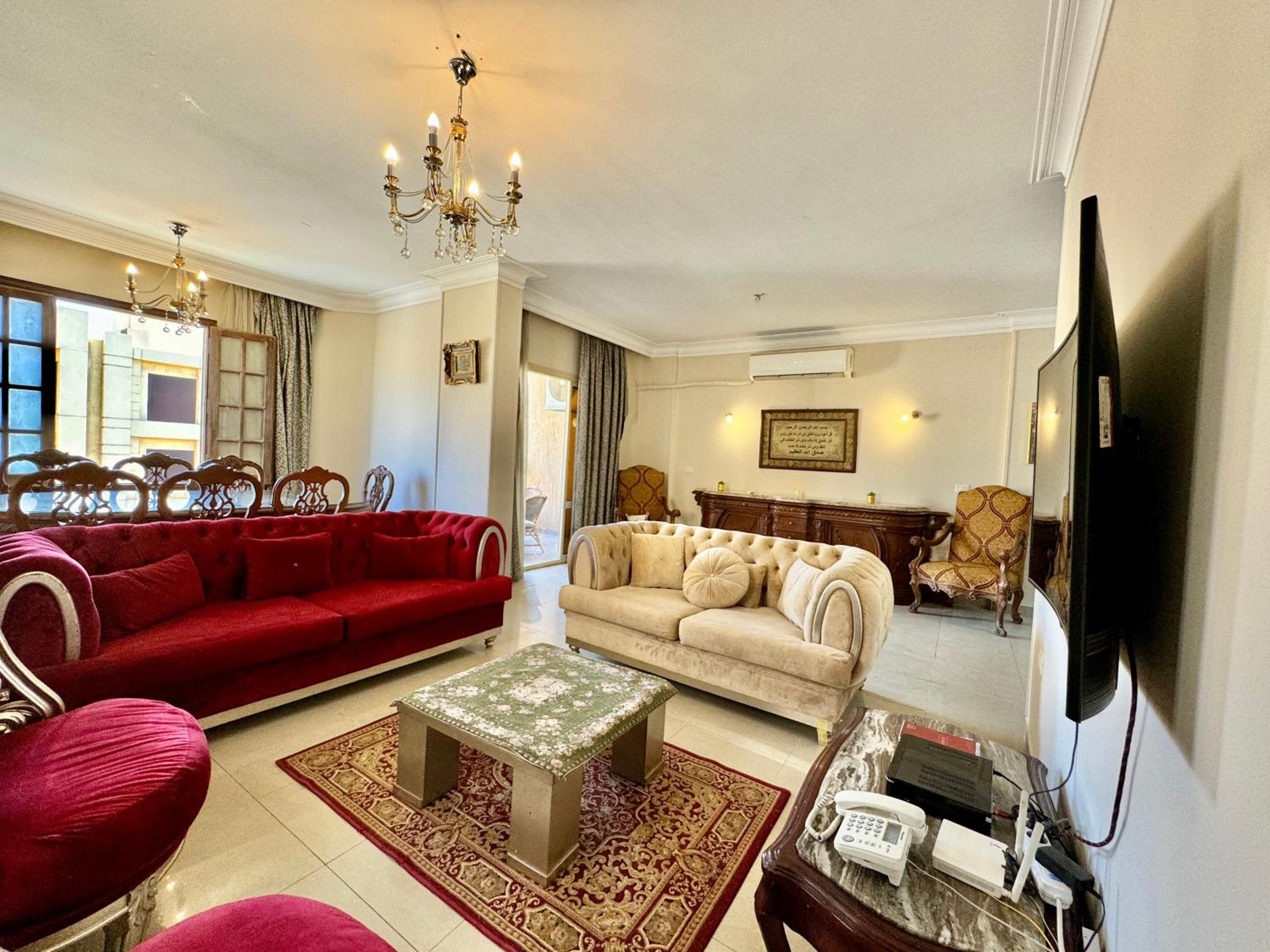 2BR Spacious Apt Prime Location New Cairo