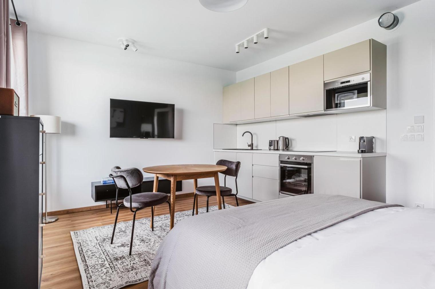 Blueground Prague 3 New build balcony PRG-39