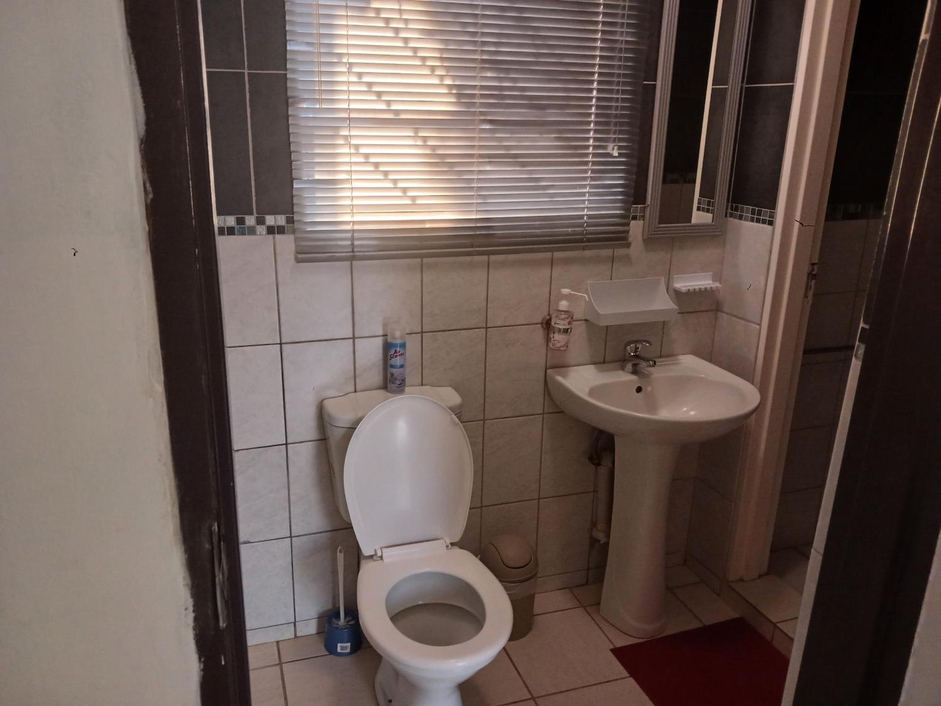 Photo 51
