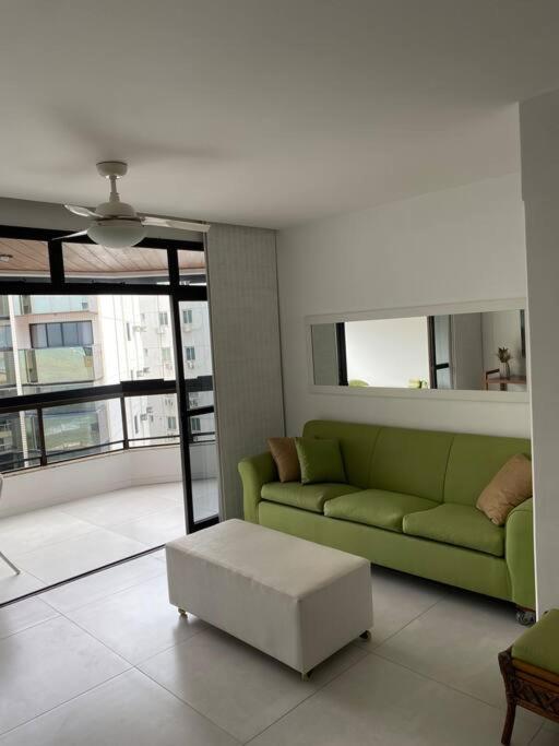 Apartamento 3 quartos na praia do centro de Guarapari!