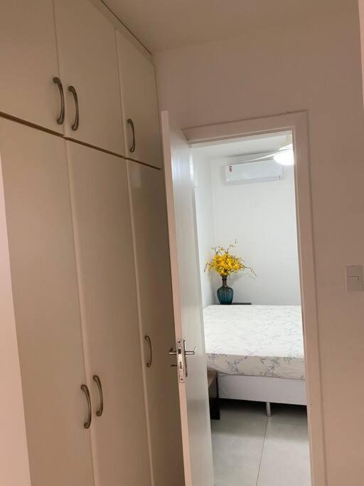 Apartamento 3 quartos na praia do centro de Guarapari!