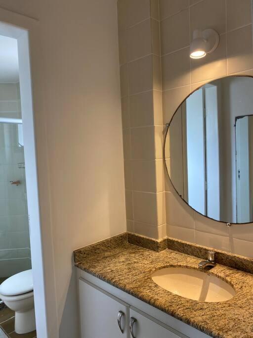 Apartamento 3 quartos na praia do centro de Guarapari!