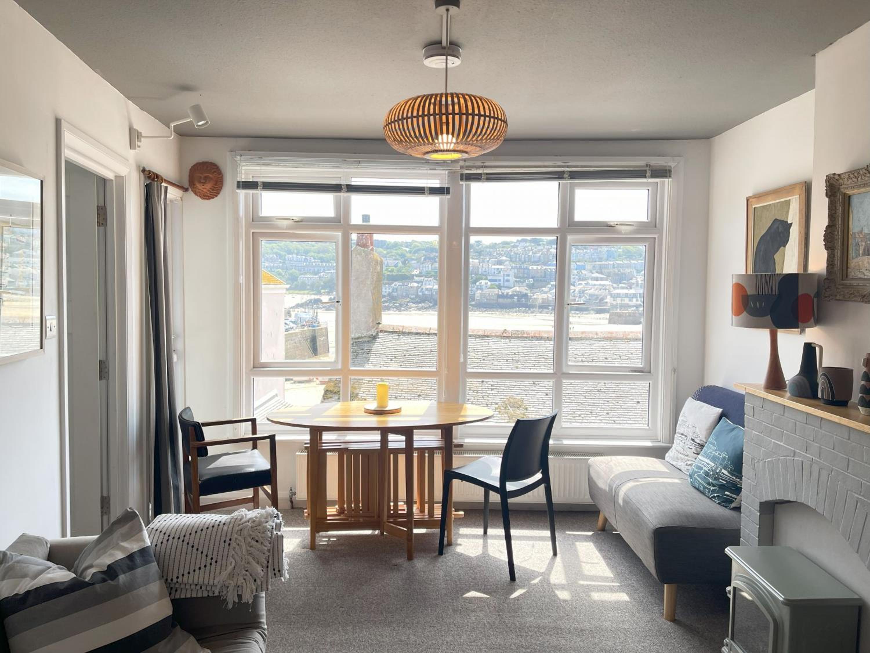 1 Sunnyside - views over the St Ives Harbour