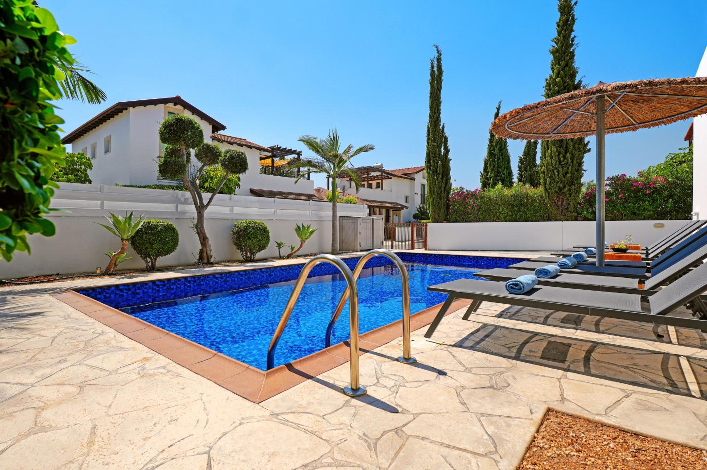 Villa Evia - Walking to Med Sea