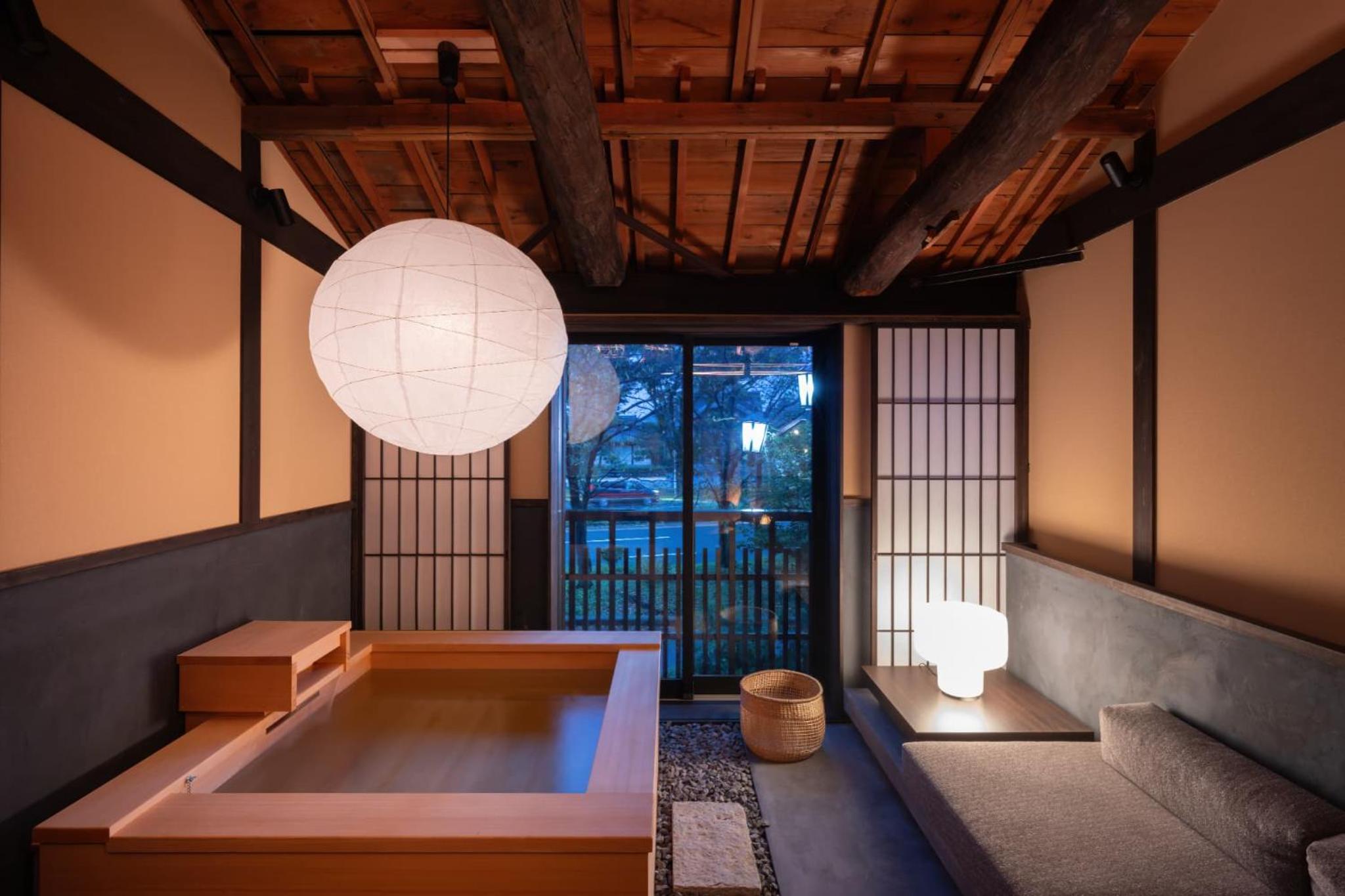 Nazuna Kyoto Higashi Honganji