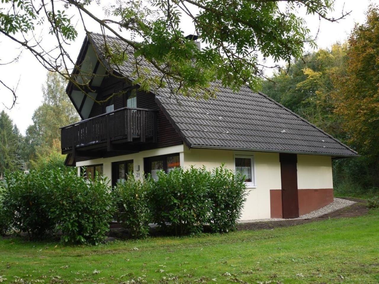 Gemütliches Ferienhaus in Feriendorf Silbersee mit Großer Terrasse