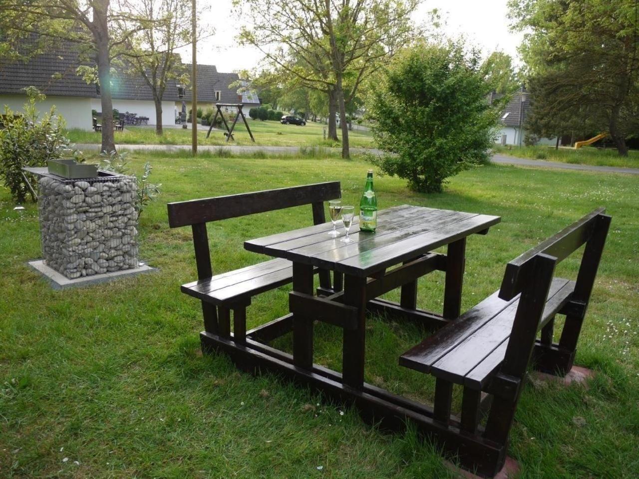 Gemütliches Ferienhaus in Feriendorf Silbersee mit Großer Terrasse
