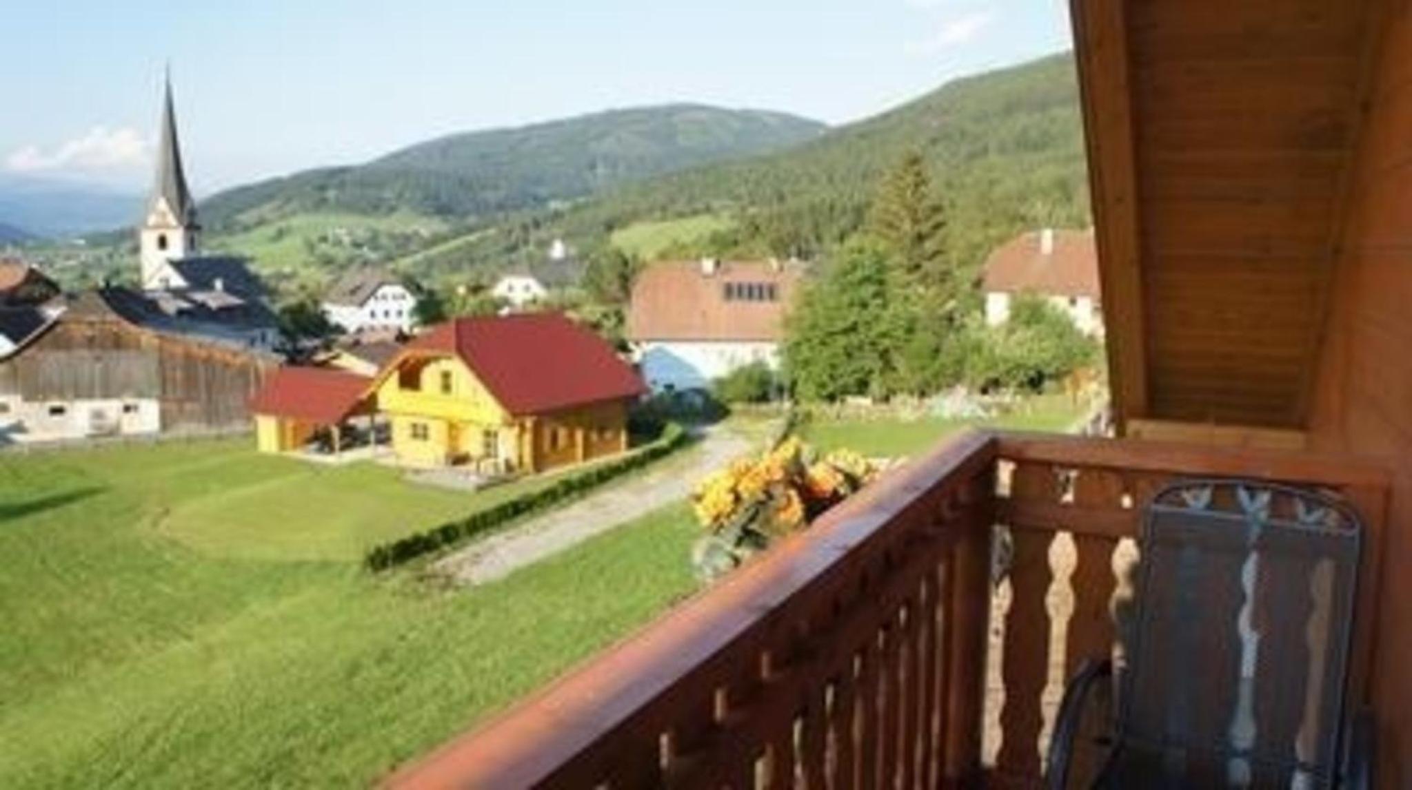 Schönes Ferienhaus in Sankt Margarethen Im Lungau mit Terrasse, Grill und Garten