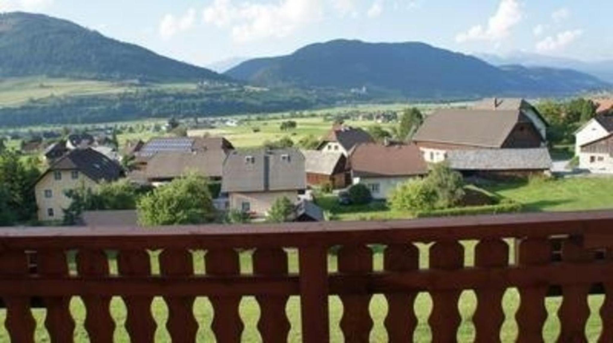 Schönes Ferienhaus in Sankt Margarethen Im Lungau mit Terrasse, Grill und Garten
