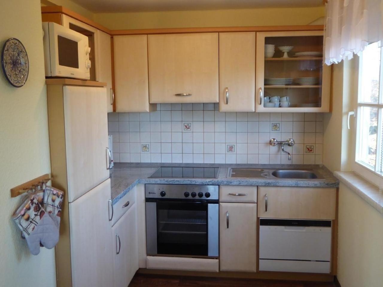 Renoviertes Ferienhaus in Lauba mit Grill, Terrasse und Garten