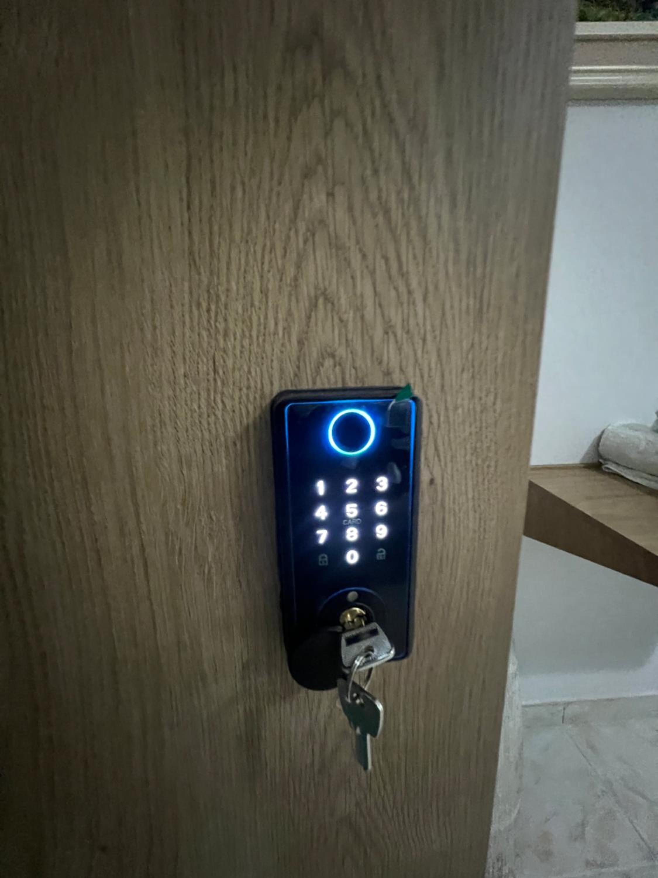 Sisterhood Hostel-Female Only