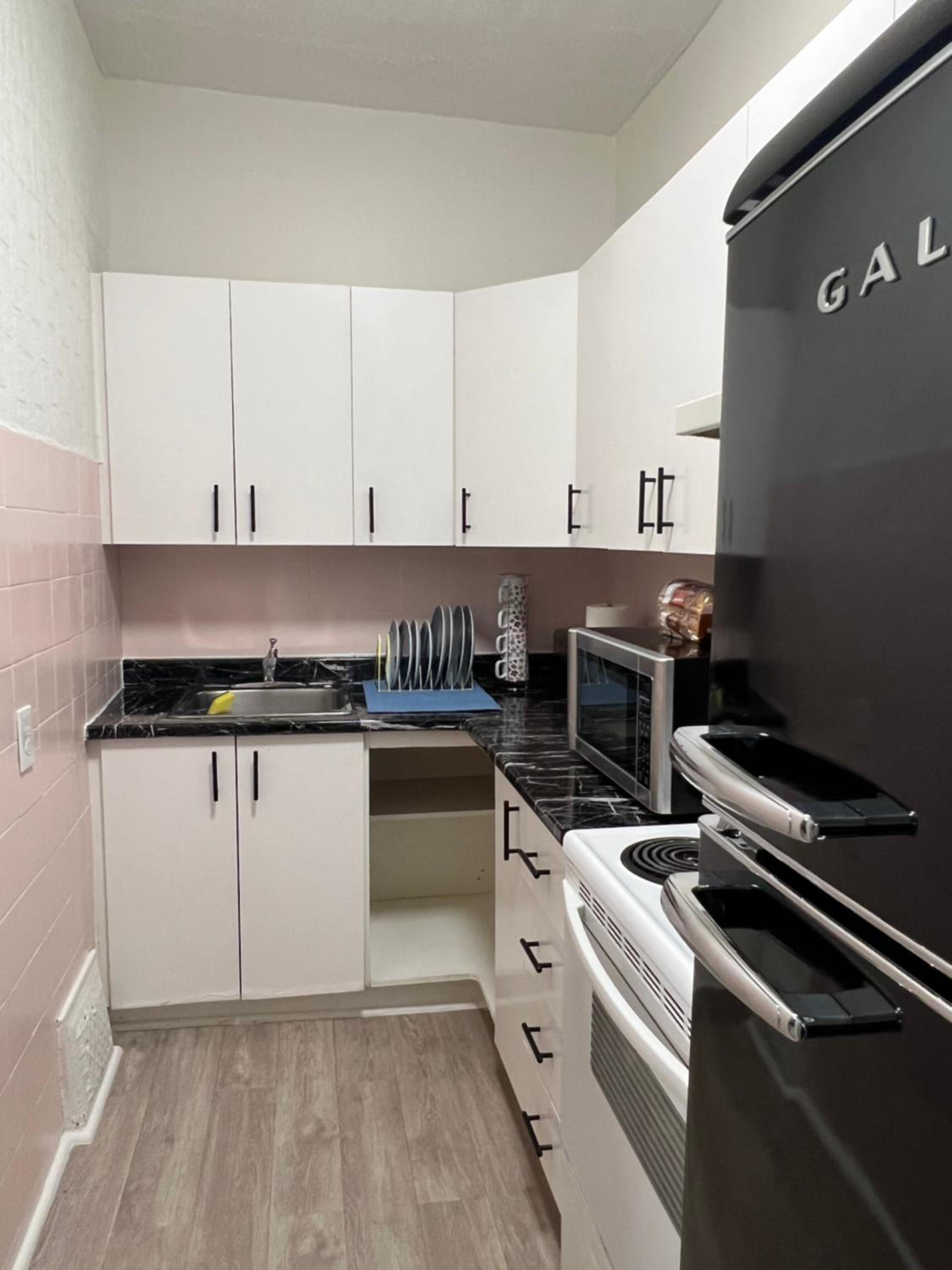 Cozy 2-Bedroom Apartment in the Heart of Downtown Ottawa