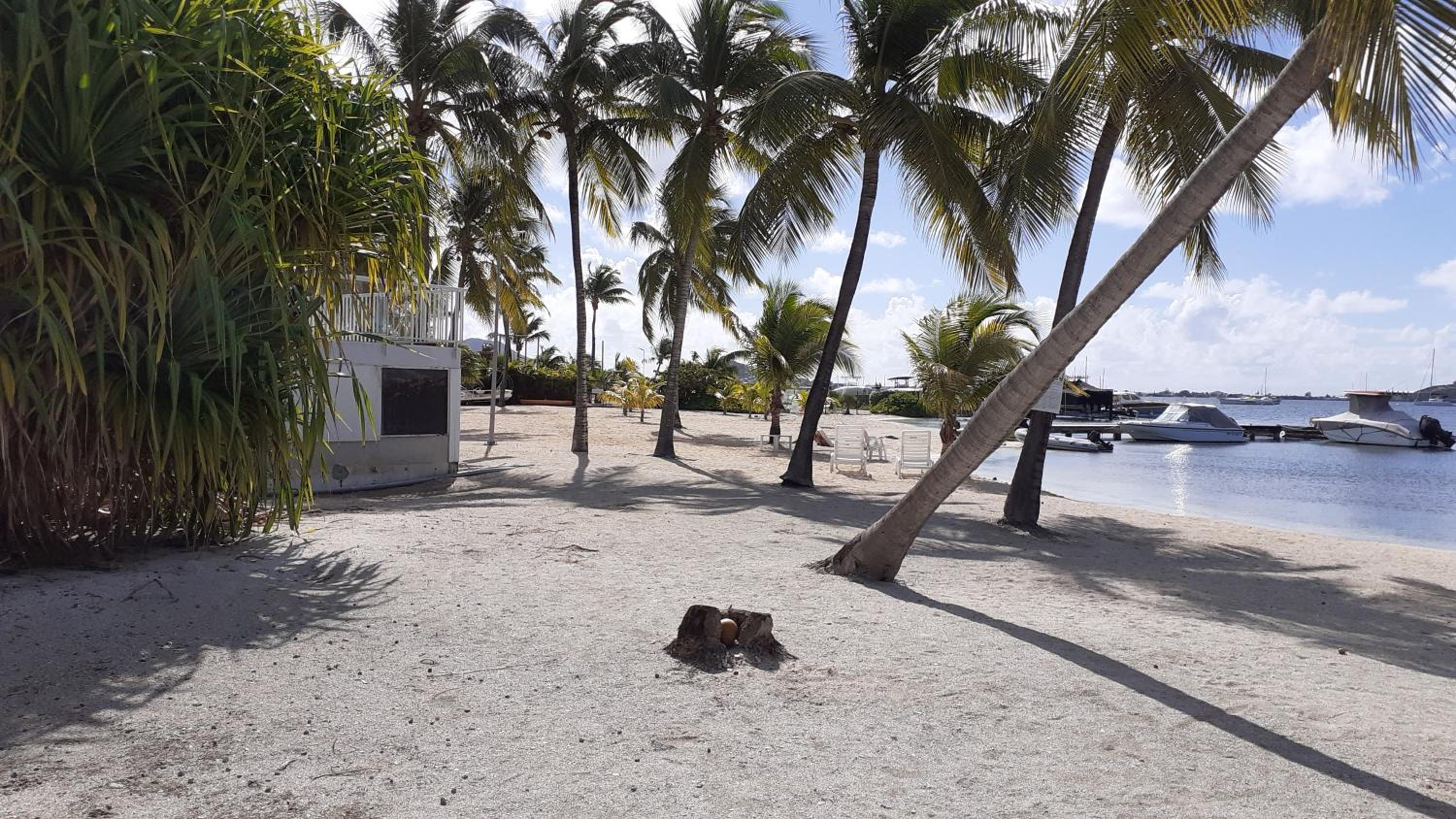 Dolce Vita Anse Margot view 2