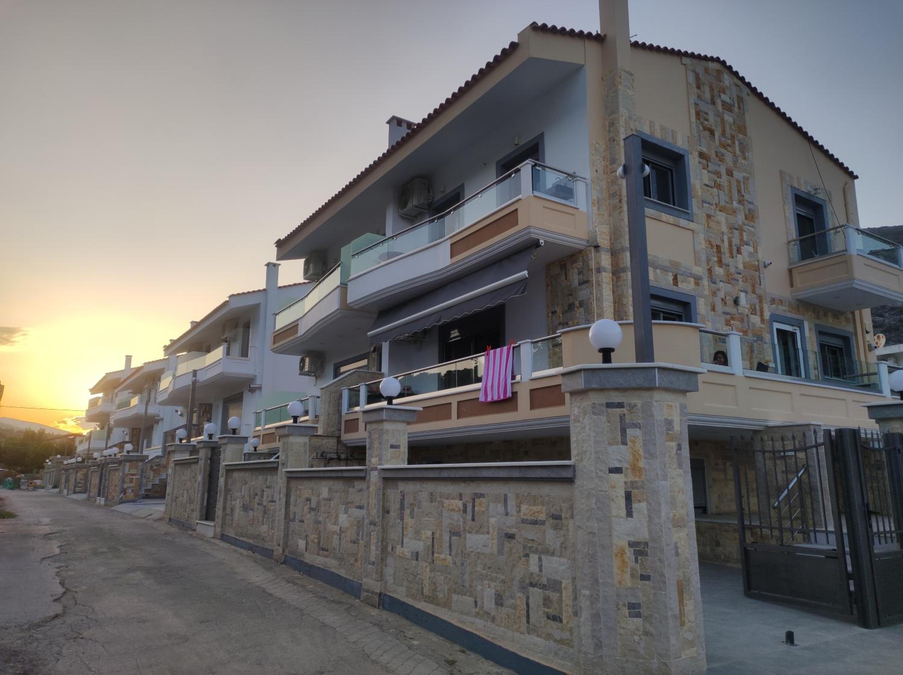 ALTAVILLAS maisonettes