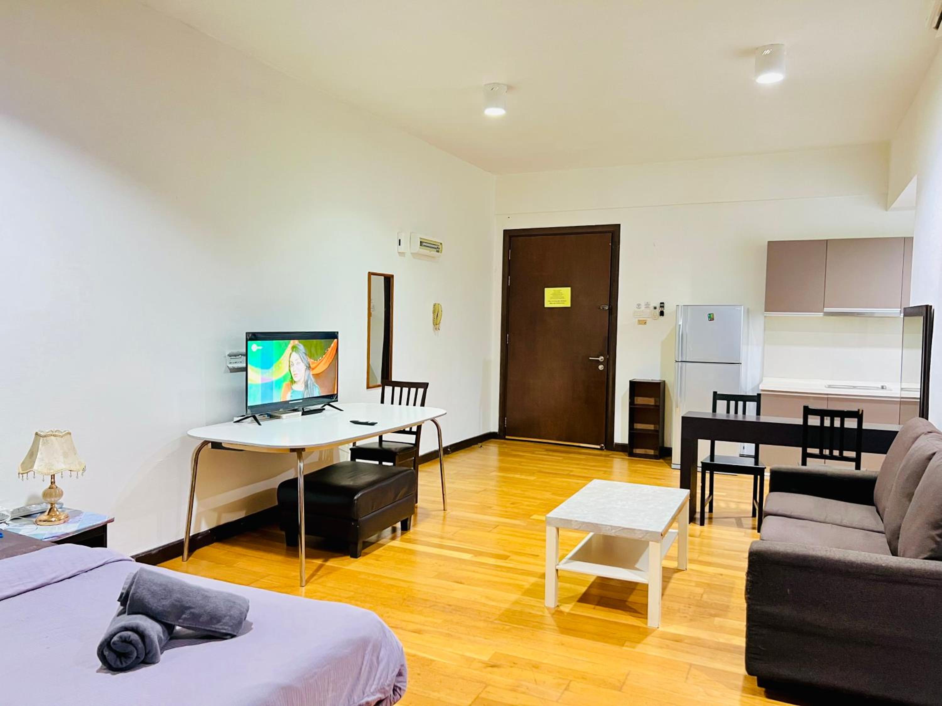 Empire Hostel Regalia