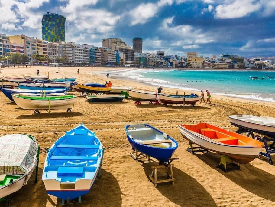 Las Canteras SeaLove