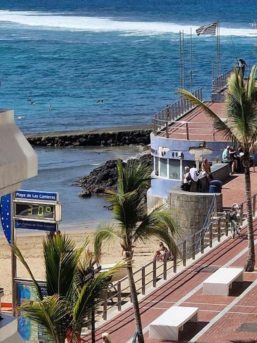 Las Canteras SeaLove
