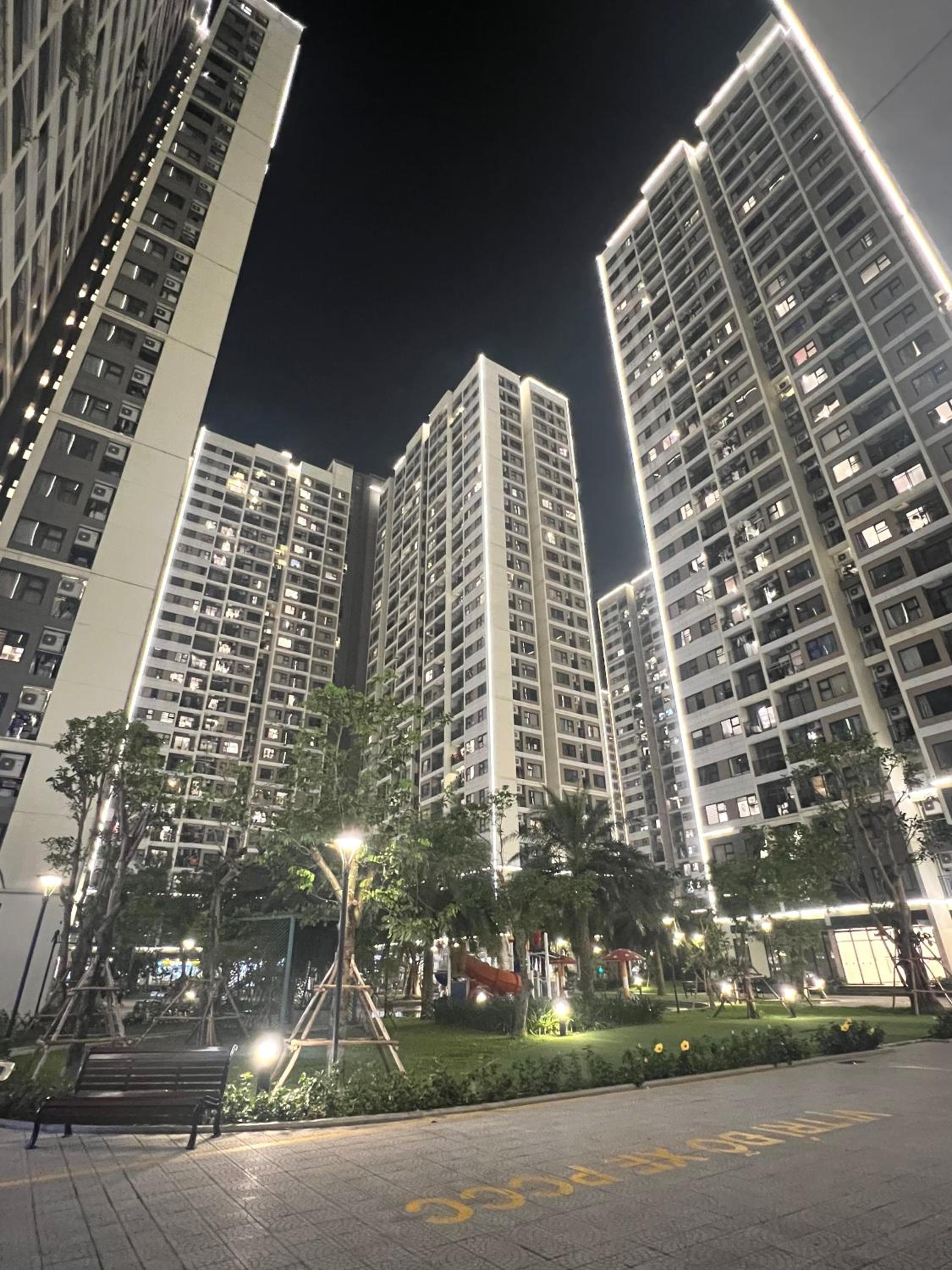 KKHomestay S102 Vinhomes Ocean Park - Book with us, and we will never cancel your booking on our end