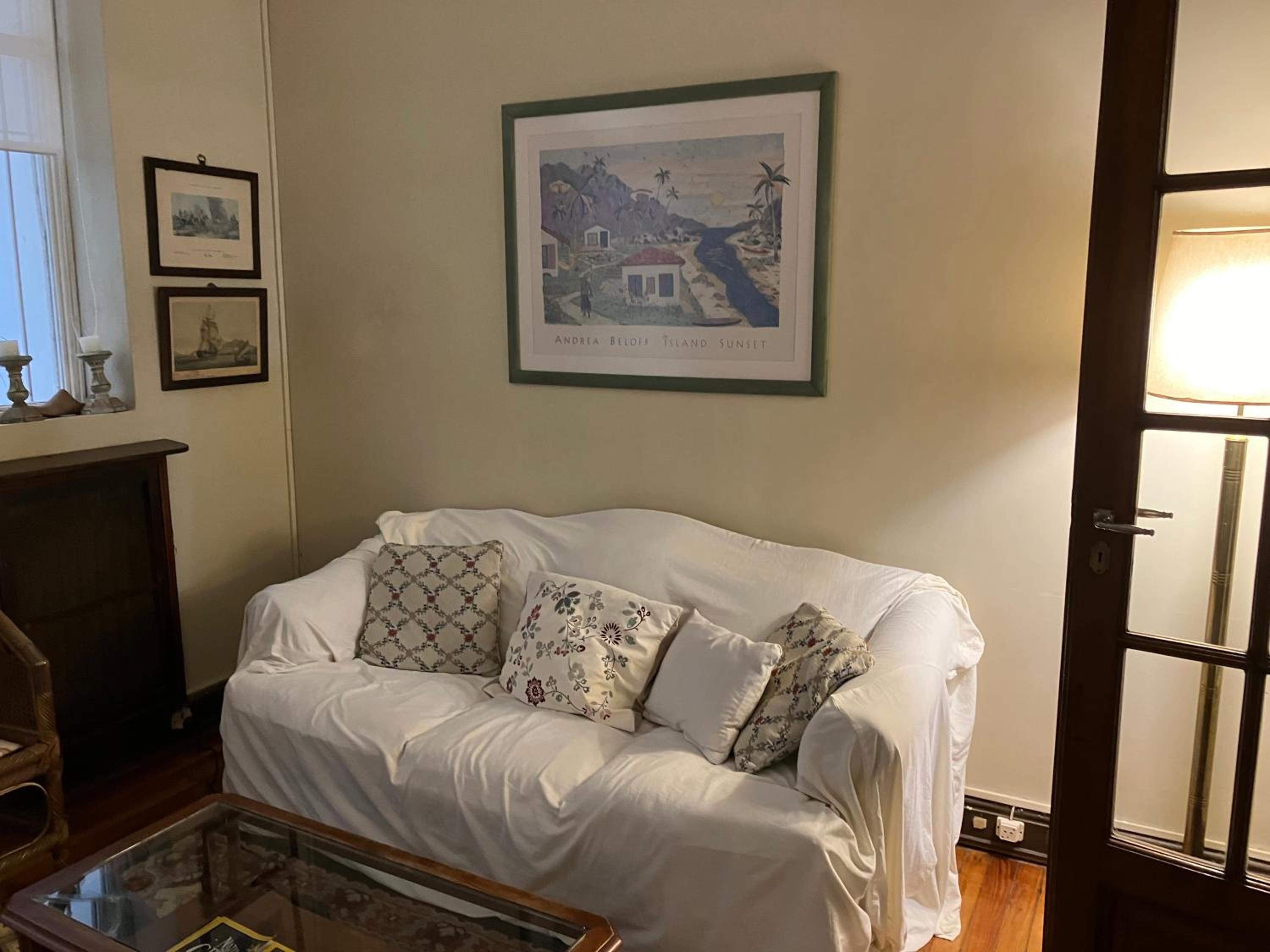 LARGE LOVELY FRENCH STYLE APARTMENT PALERMO o
