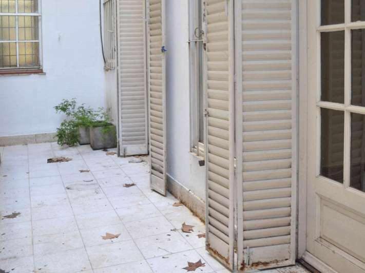 LARGE LOVELY FRENCH STYLE APARTMENT PALERMO o