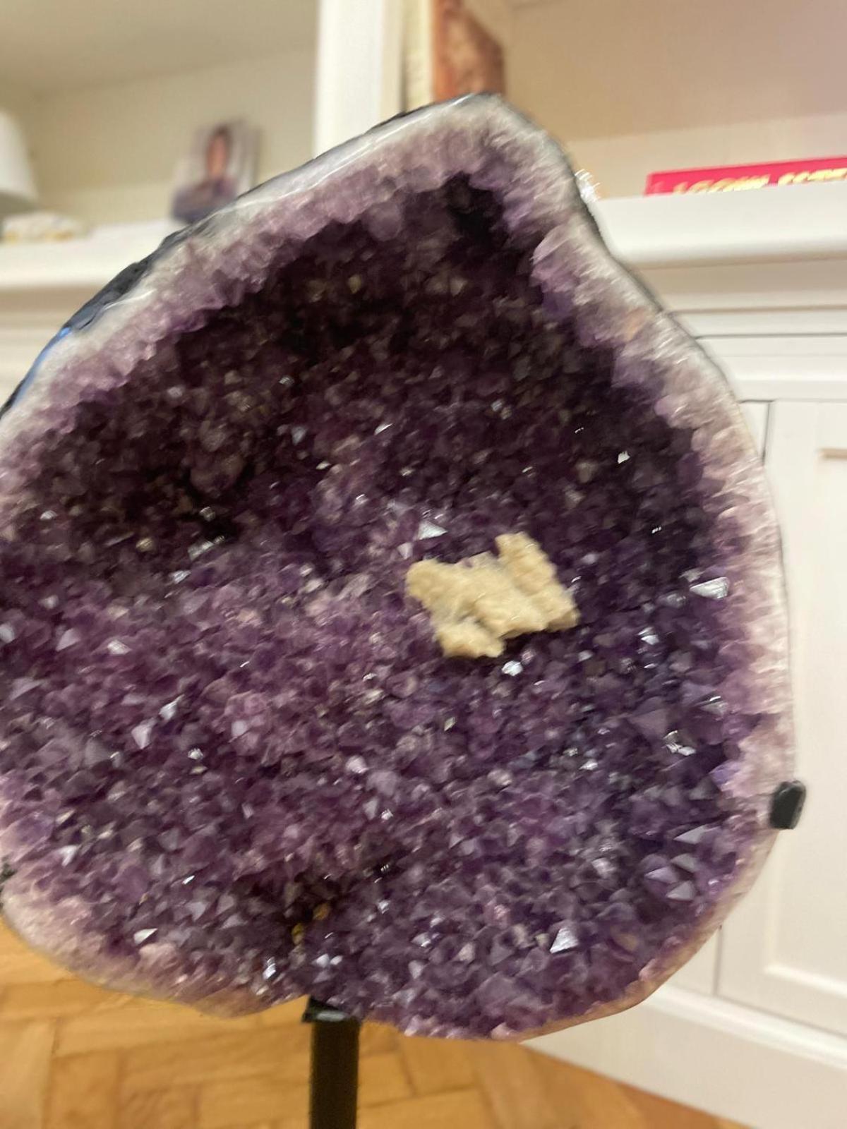 Amethyst apartment