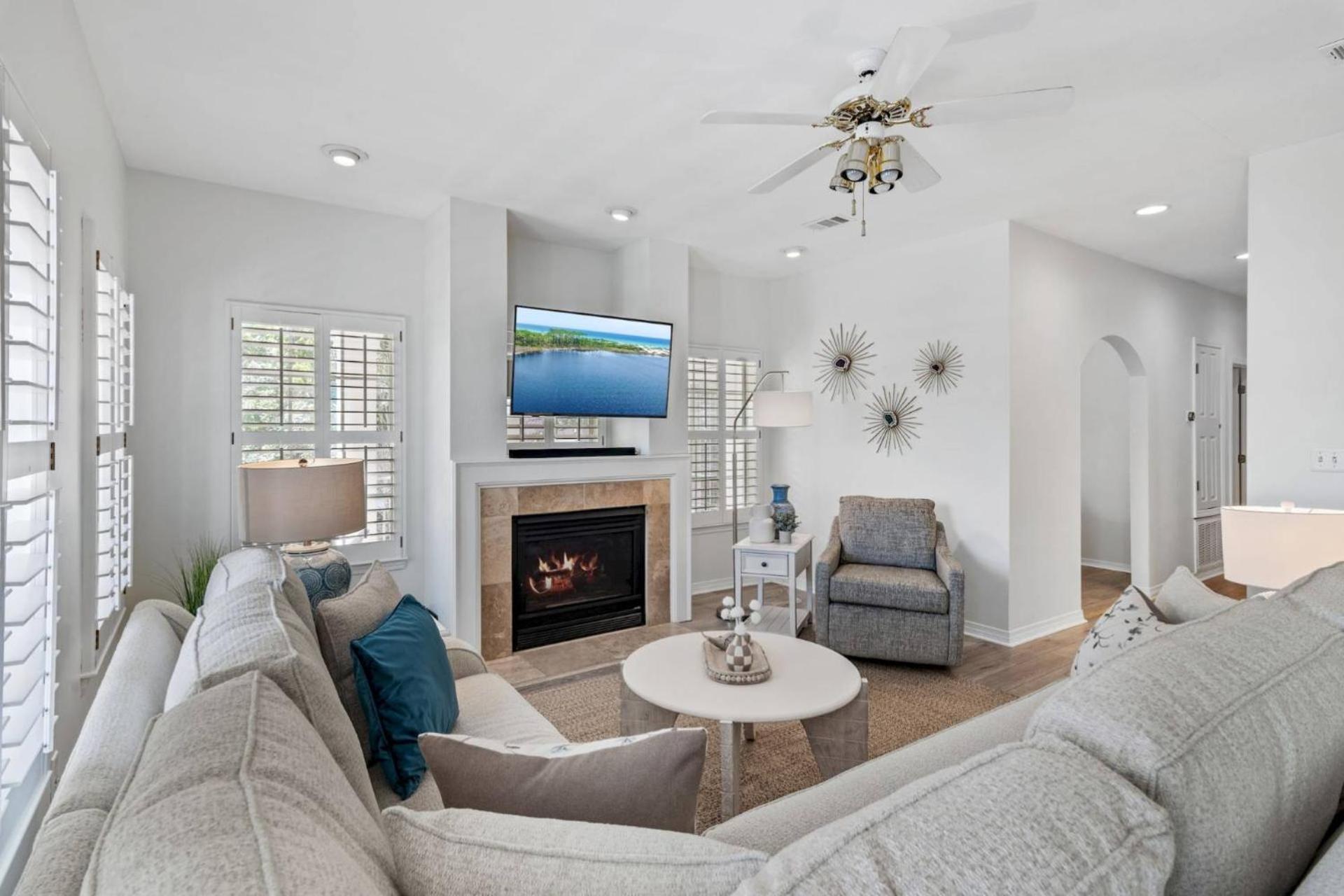 Vista Bluffs 90 ~ Casa Beachy Blanca view 4