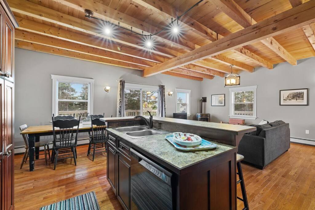 Bayview Chalet