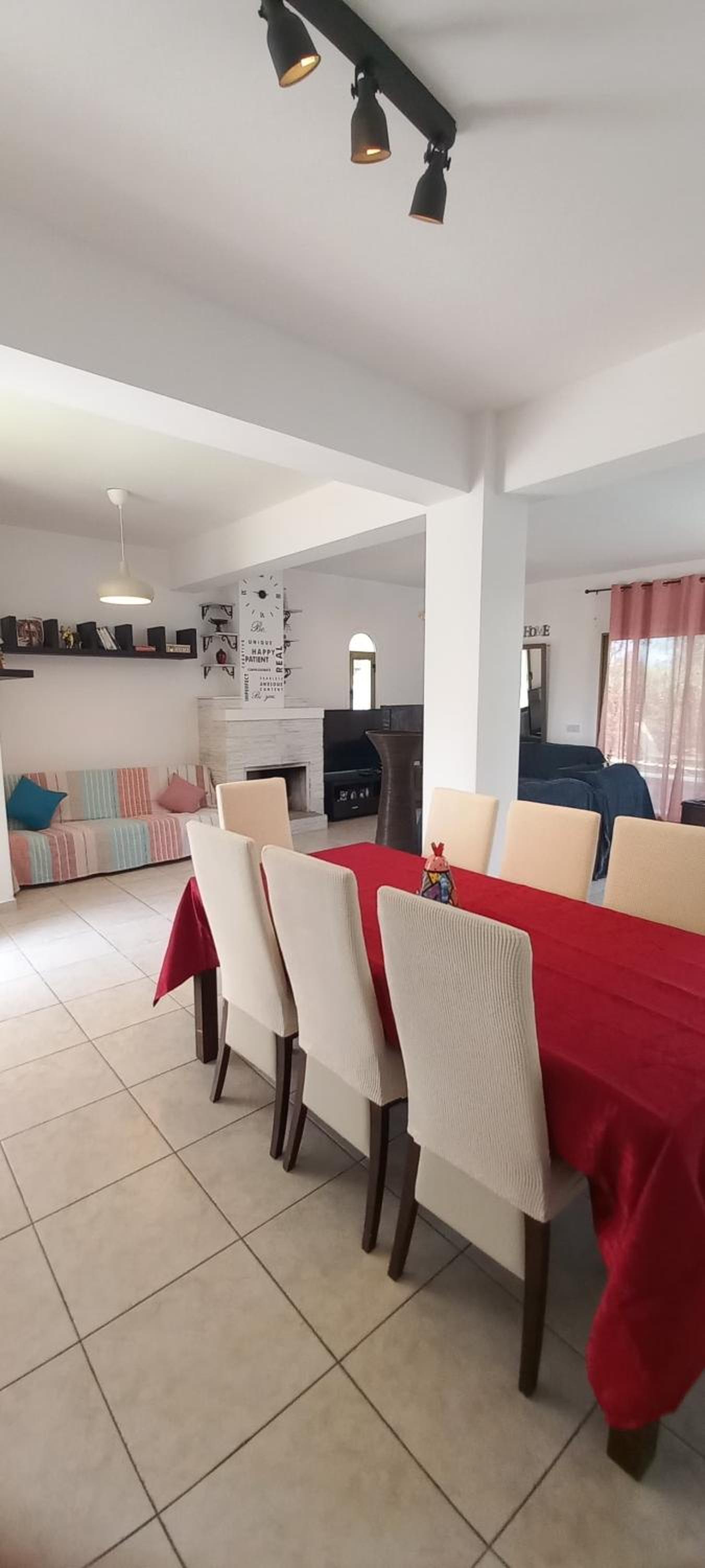 Golden Coast - Trendy Villa 4 bedroom