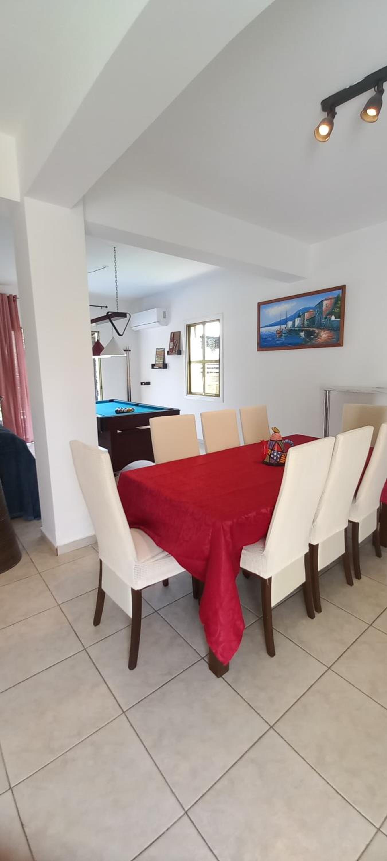 Golden Coast - Trendy Villa 4 bedroom