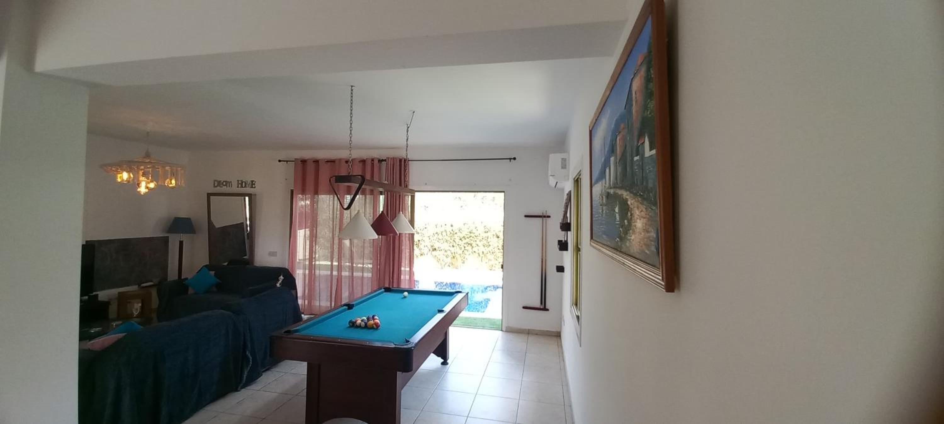 Golden Coast - Trendy Villa 4 bedroom