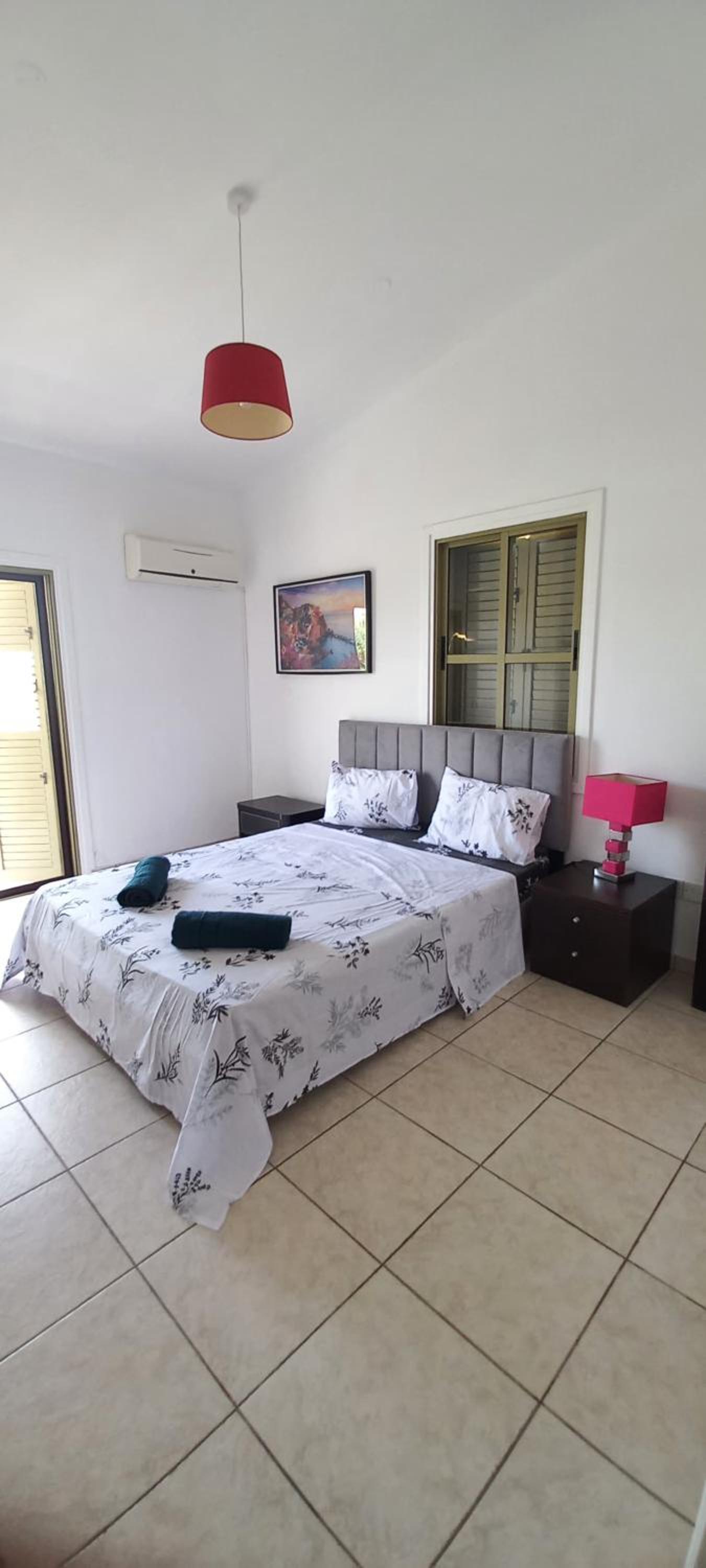 Golden Coast - Trendy Villa 4 bedroom