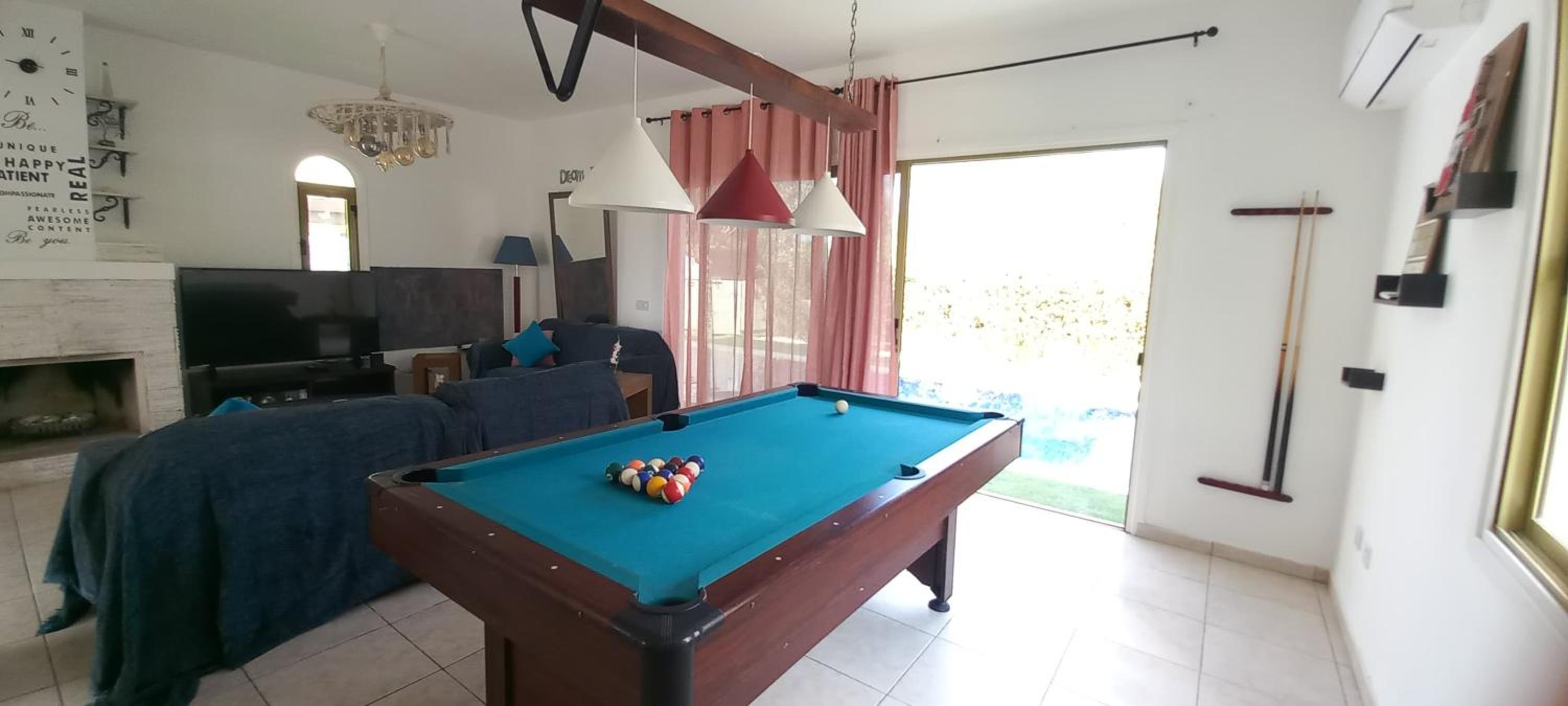 Golden Coast - Trendy Villa 4 bedroom
