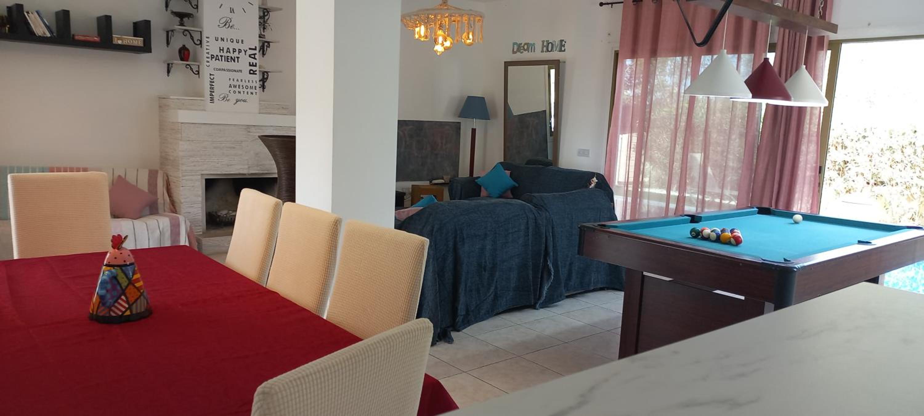 Golden Coast - Trendy Villa 4 bedroom