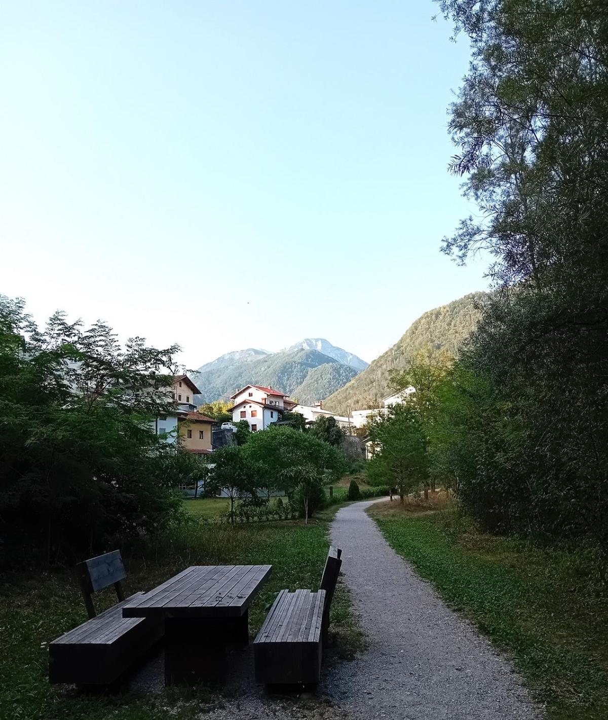 Photo 33