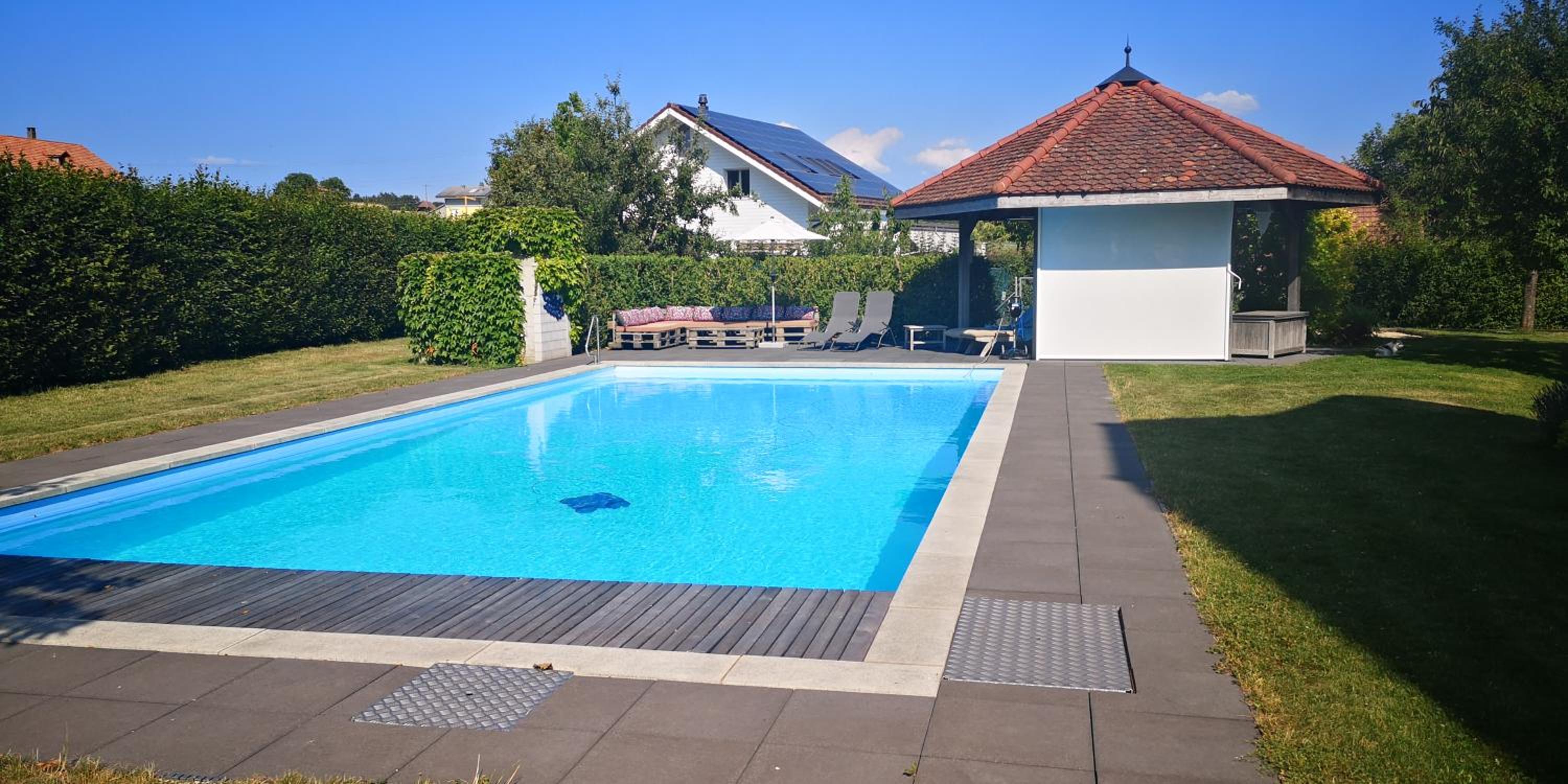 Land Luxury