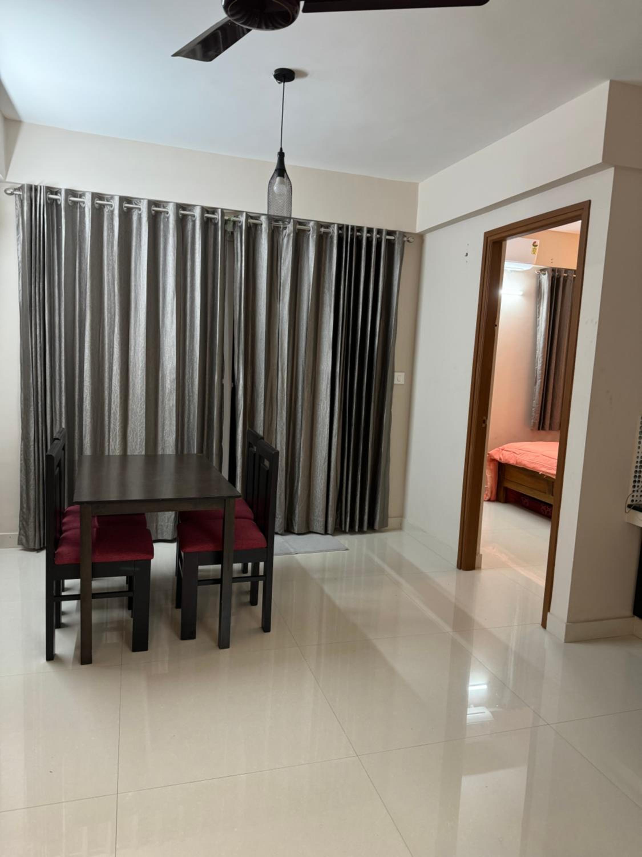 Aami dhivahi guest house