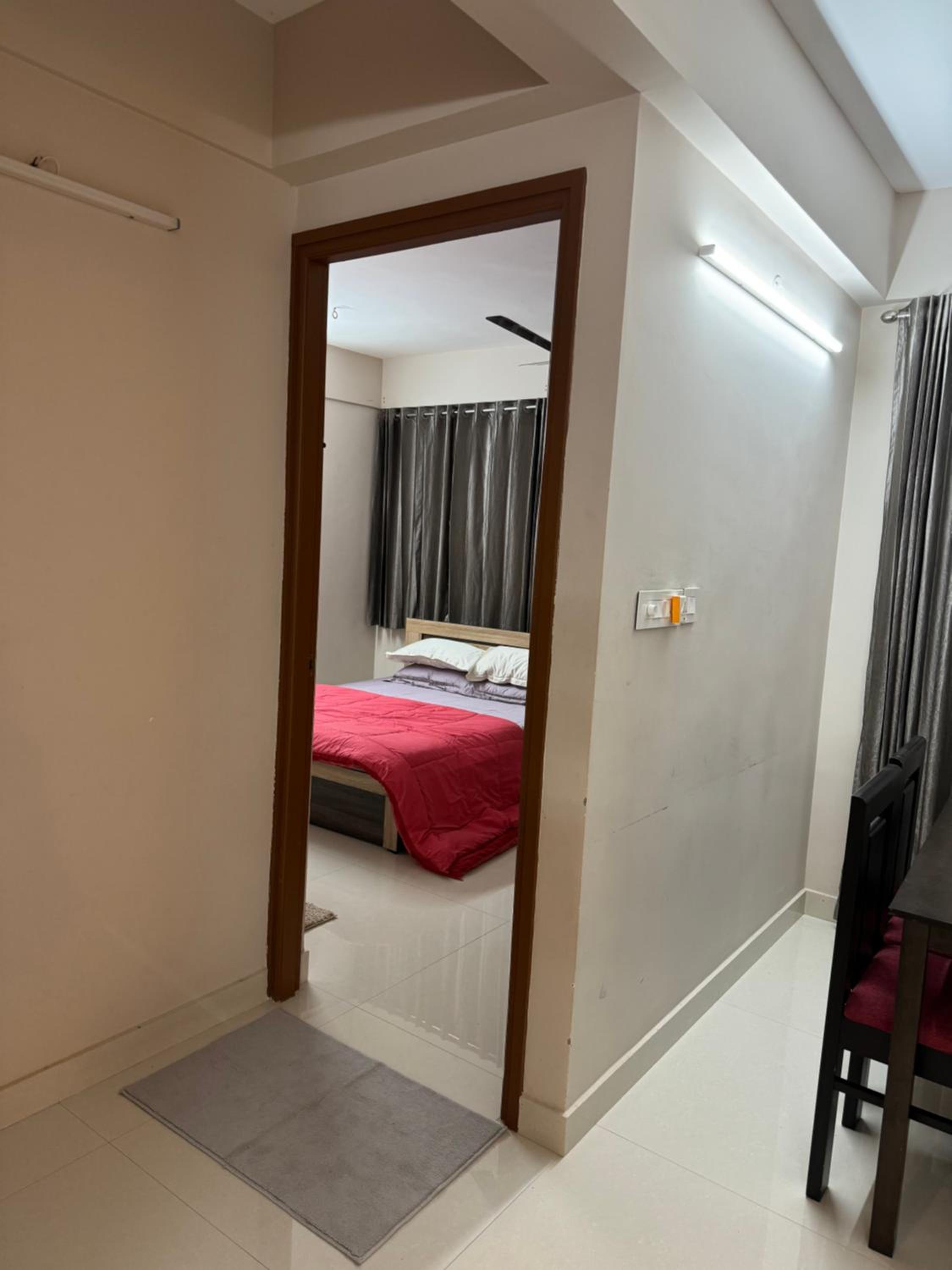 Aami dhivahi guest house