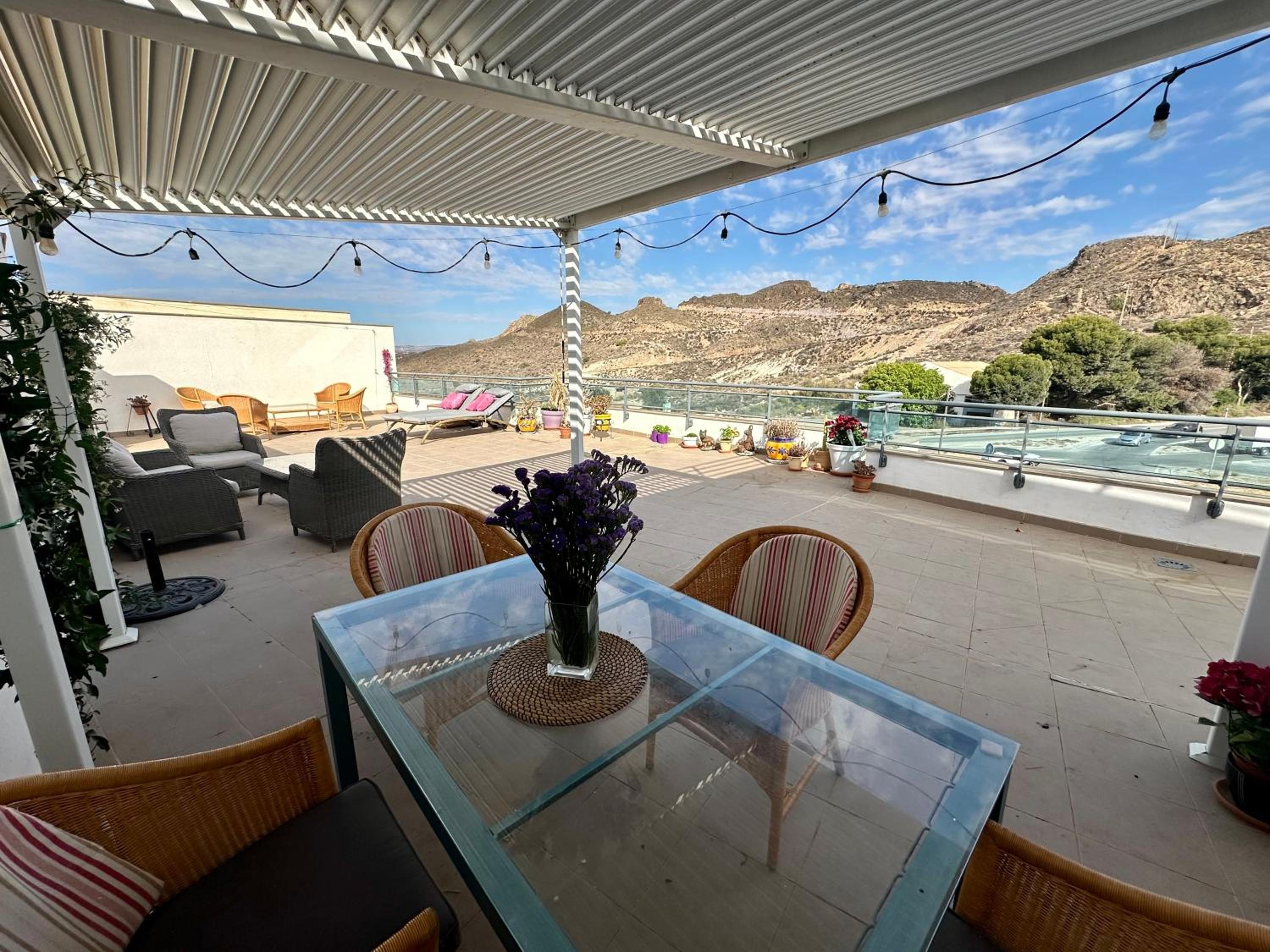Terraza 250 m2 # BBQ # Playa 8min # Padel # WIFI # Apartamento