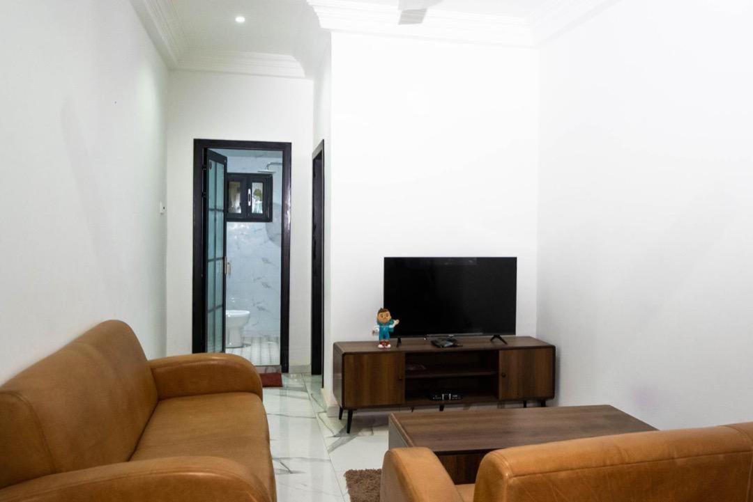 EJ Apartments