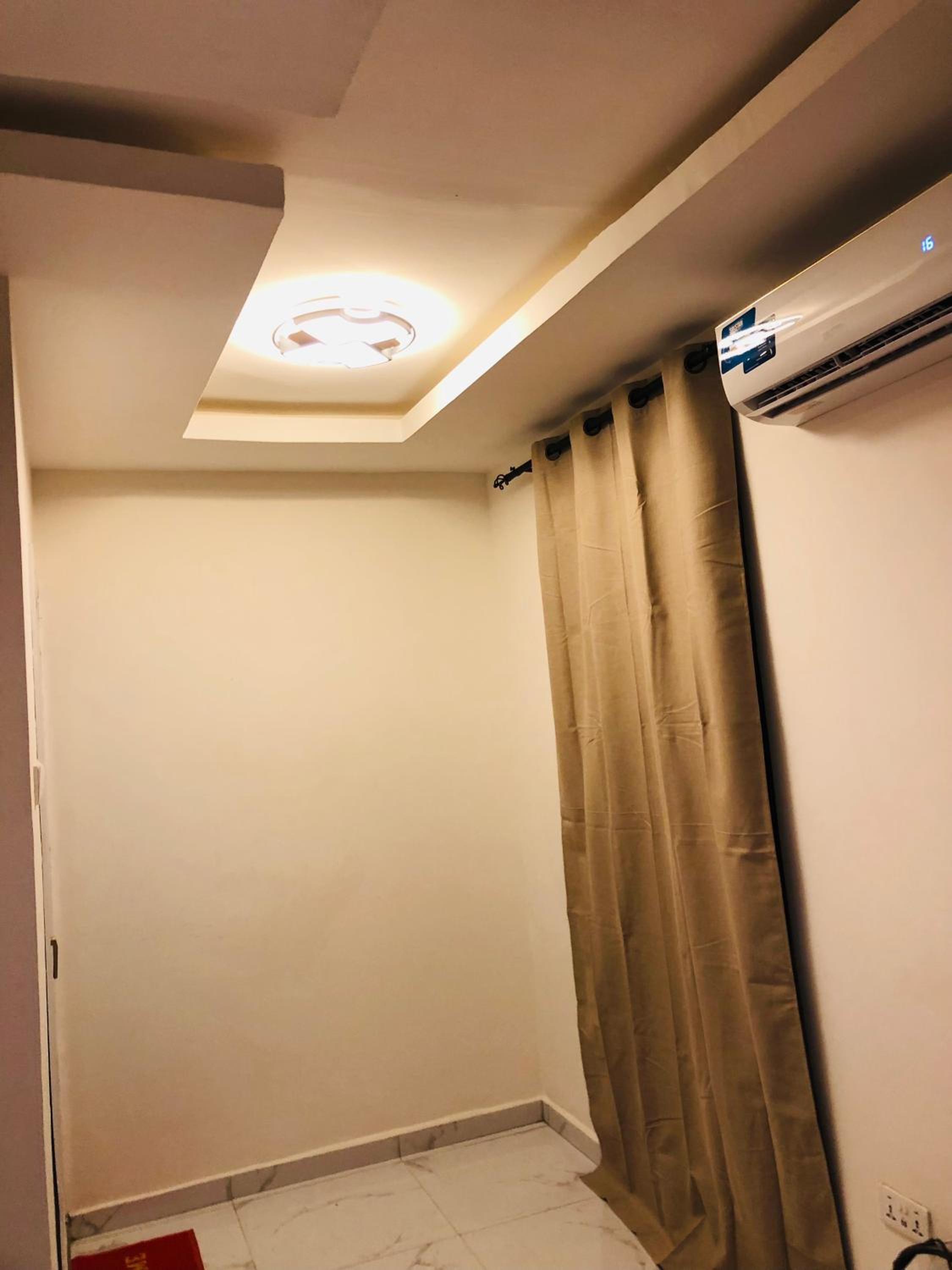 EJ Apartments