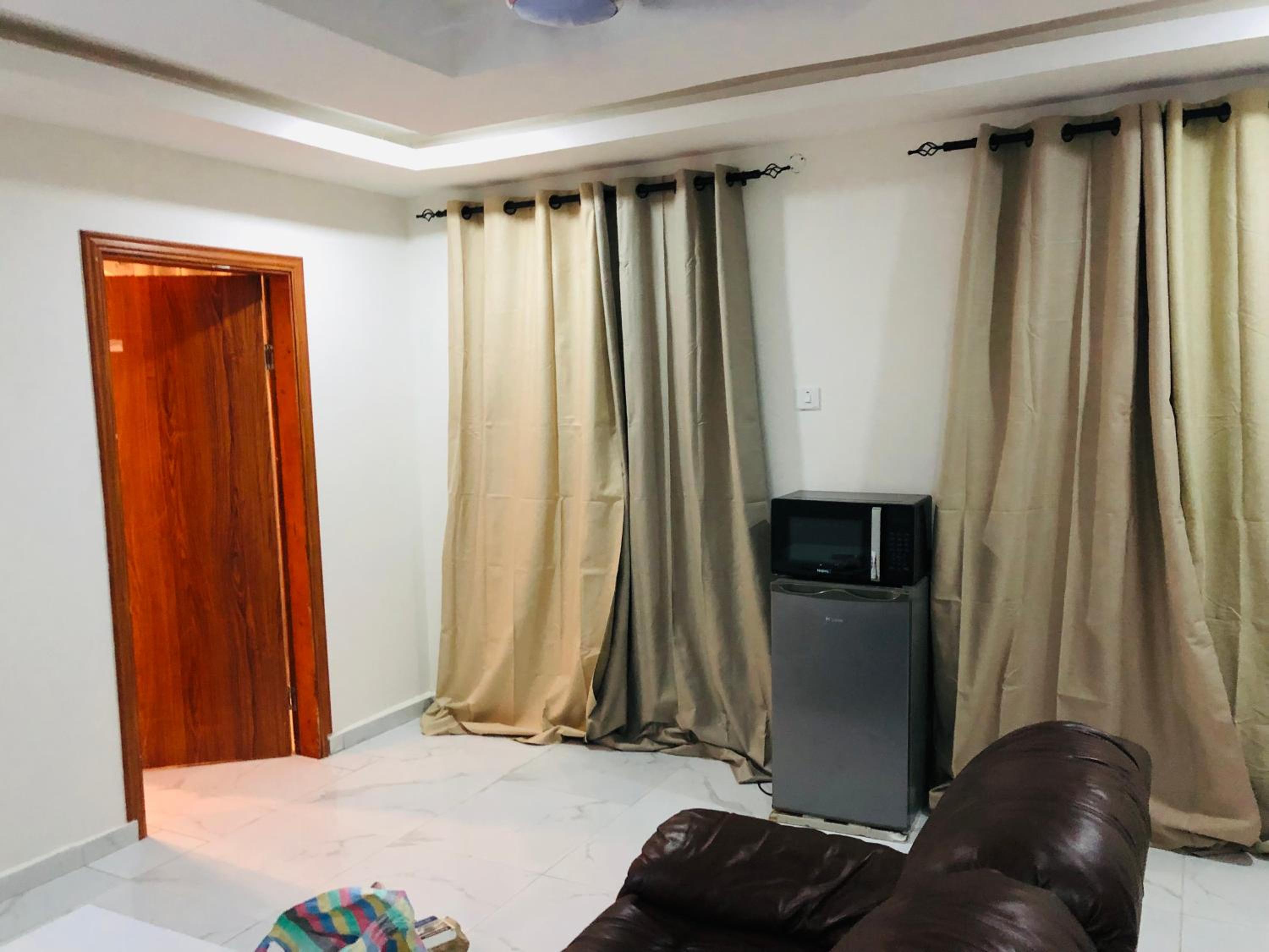 EJ Apartments