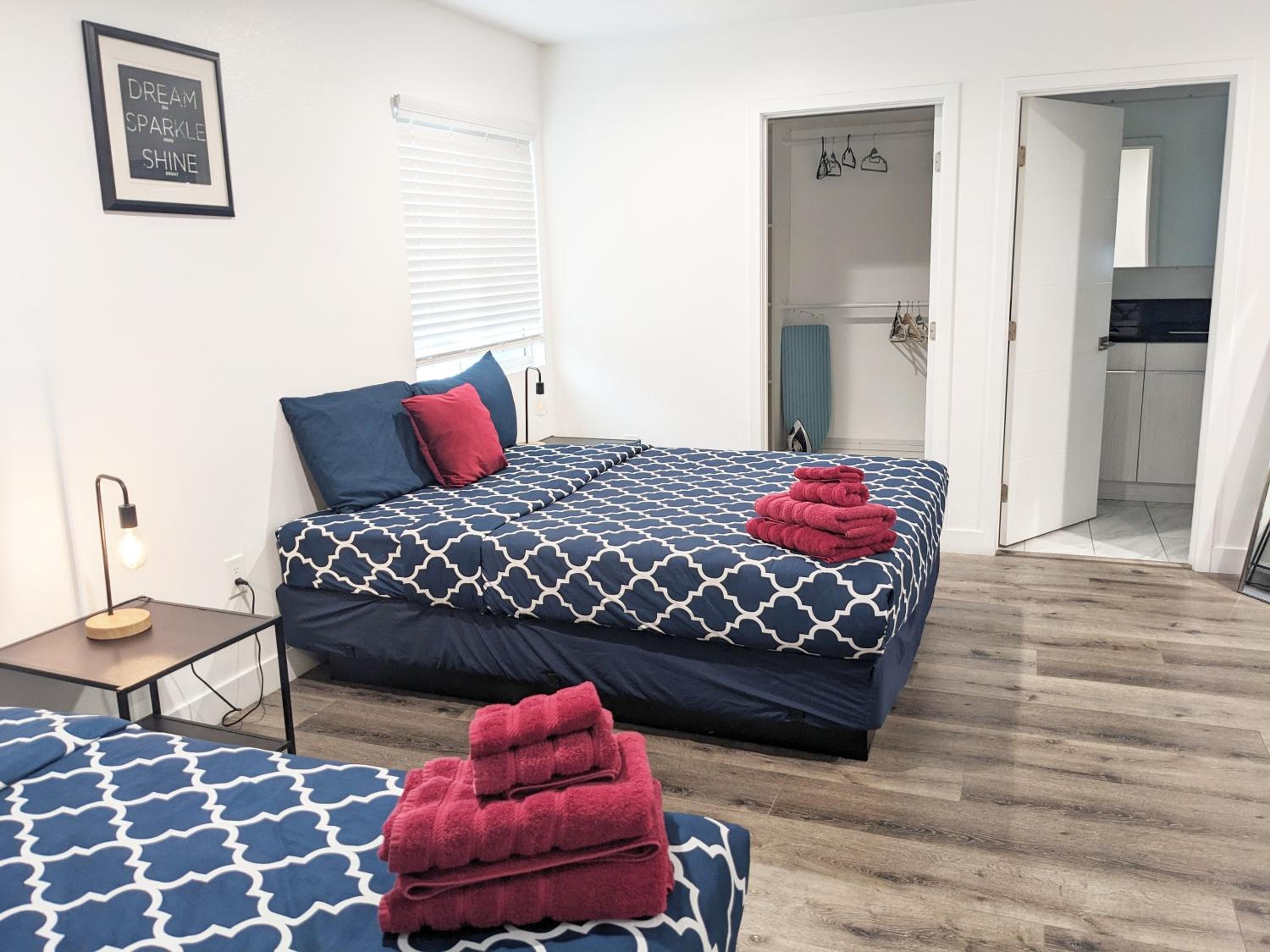 Modern 3BR Home in Mid-City