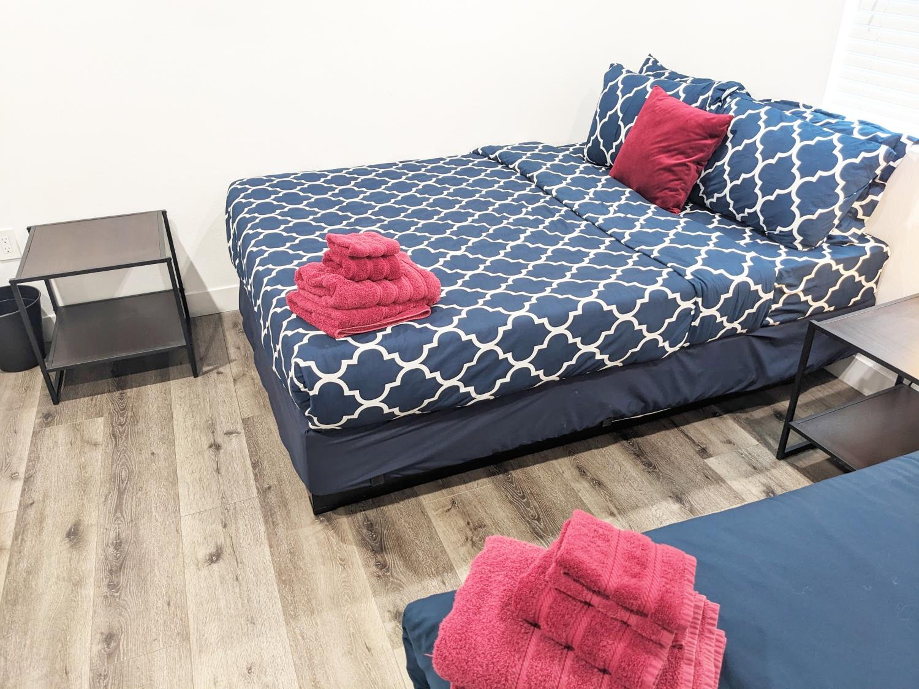 Modern 3BR Home in Mid-City