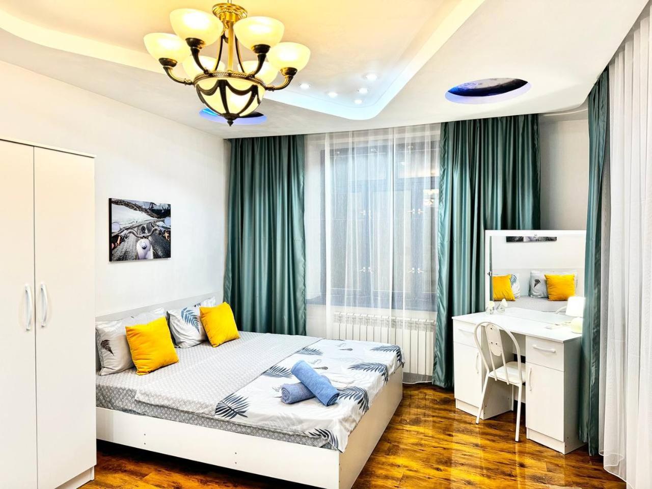 4-Room Apartments view 3