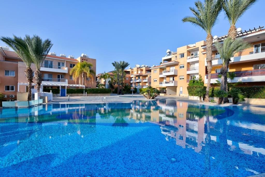 Iris Village apartment with swimming pools