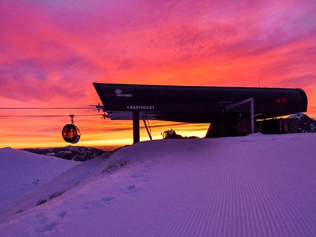 Bilocale I cervi a pochi passi dalle piste con vista Mondolè