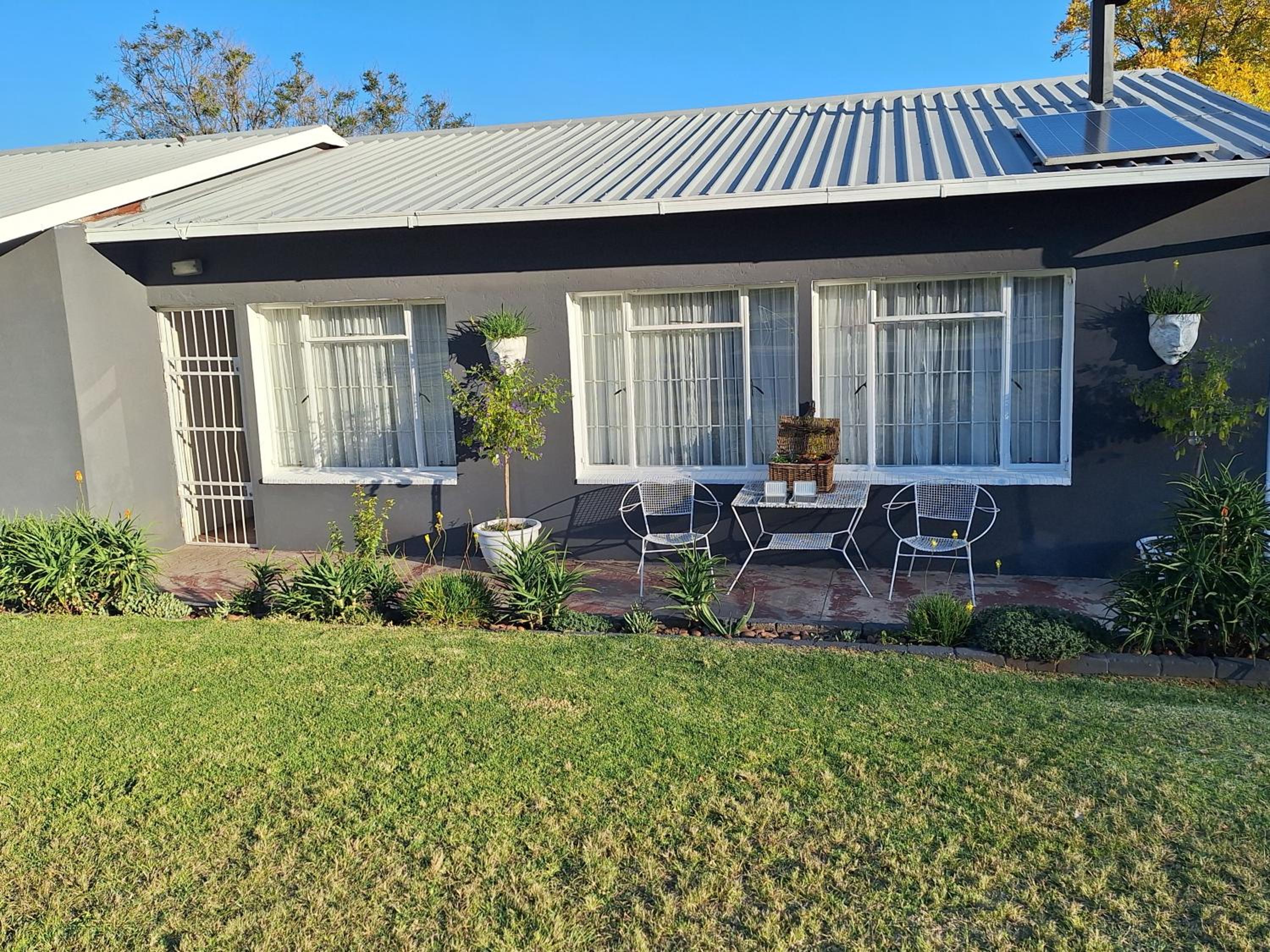 Benlamond Guest Farm
