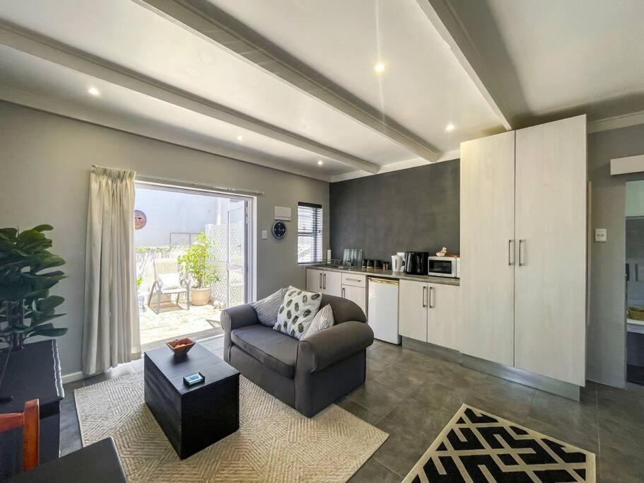 Modern Suburban Apartment view 5