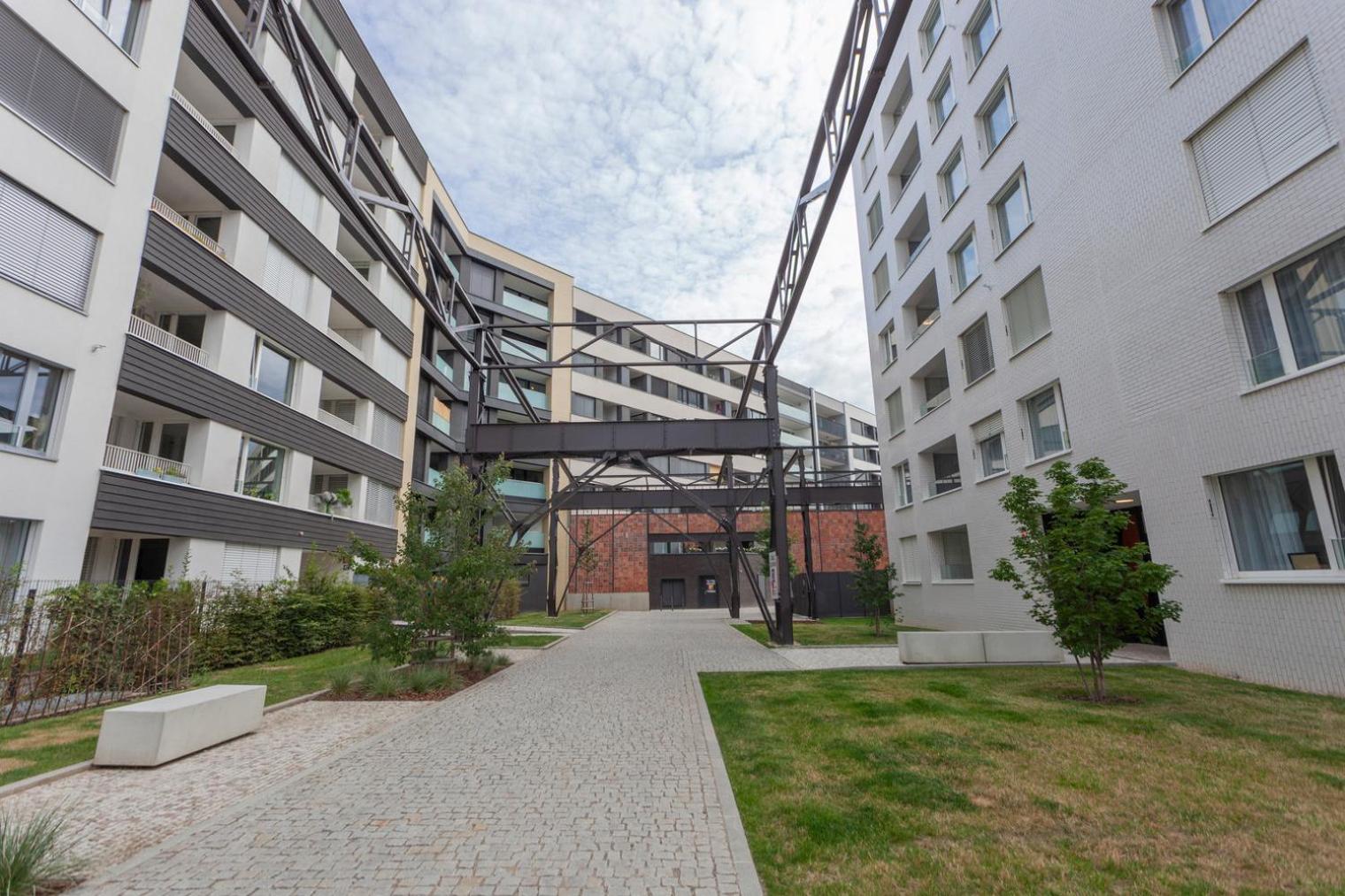 Blueground Prague 7 furnished with balcony PRG-10