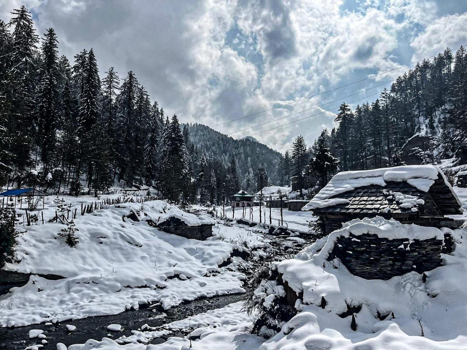 Alpine Homestay at Gadagusain